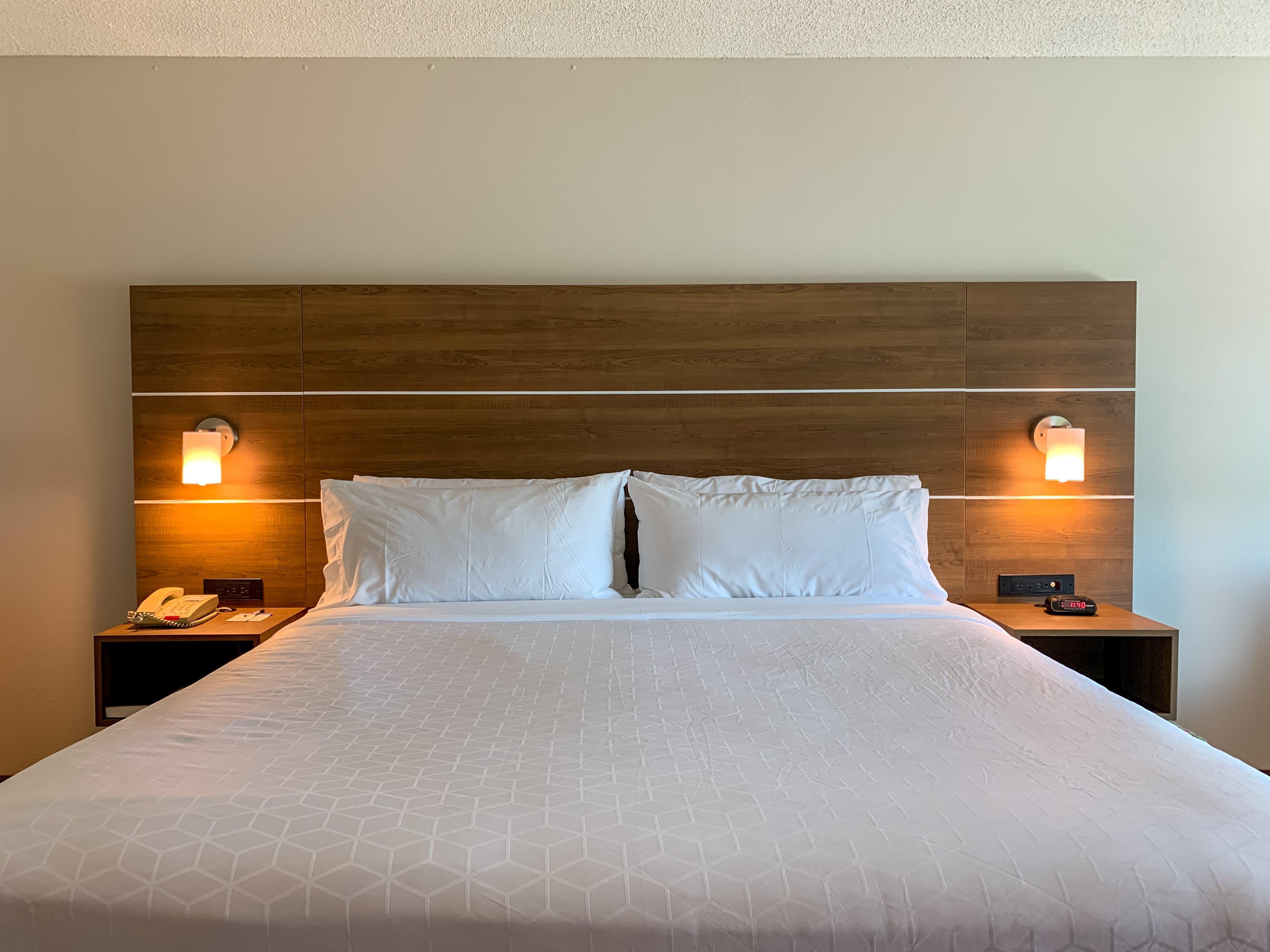 Hotel Express & Downtown Area-keeneland By Ihg