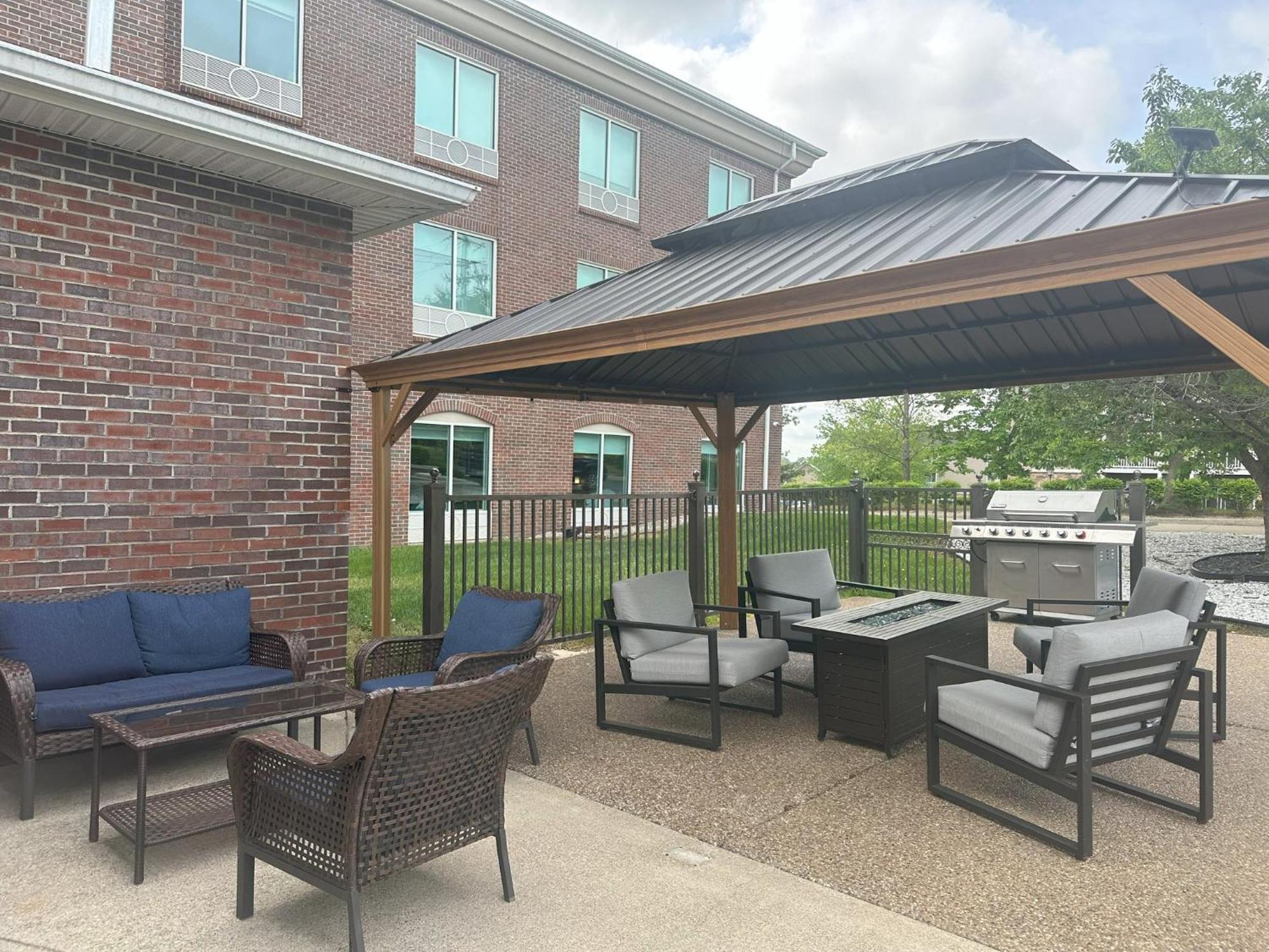 Express & Downtown Area-keeneland By Ihg Hotel